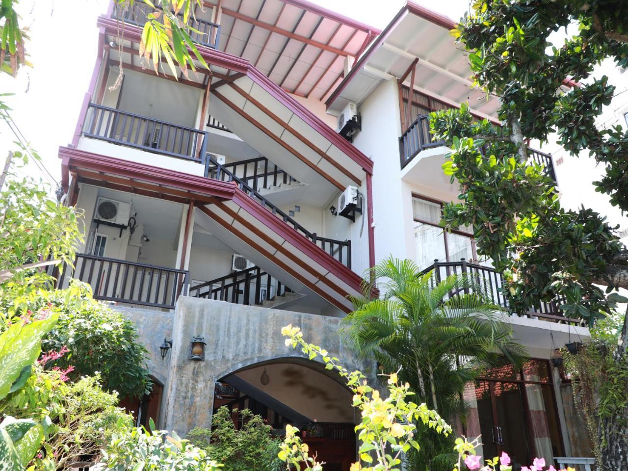 Fresh Wave Mirissa - Beach Front Exterior photo